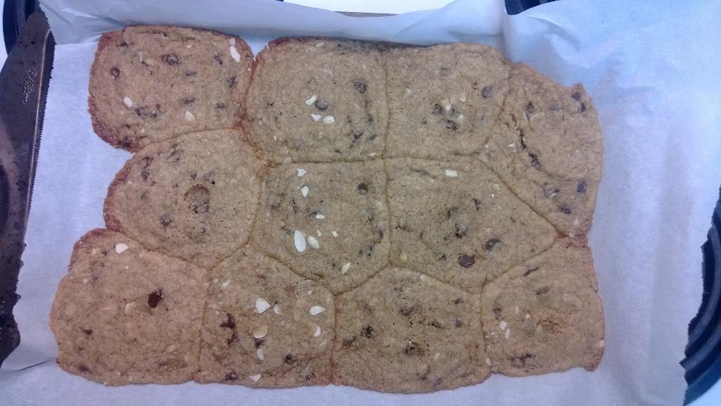 AdamLanteigne's tweet photo. The perfect cookie...#topchef. http://t.co/v4uDX67ais