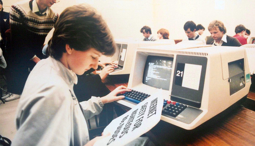 Hablemos acerca de los servidores en Minecraft. Por <a href="/Bopogamel/">Owen Jones</a> 
Conoce mas del tema en: mojang.com/2015/01/lets-t…