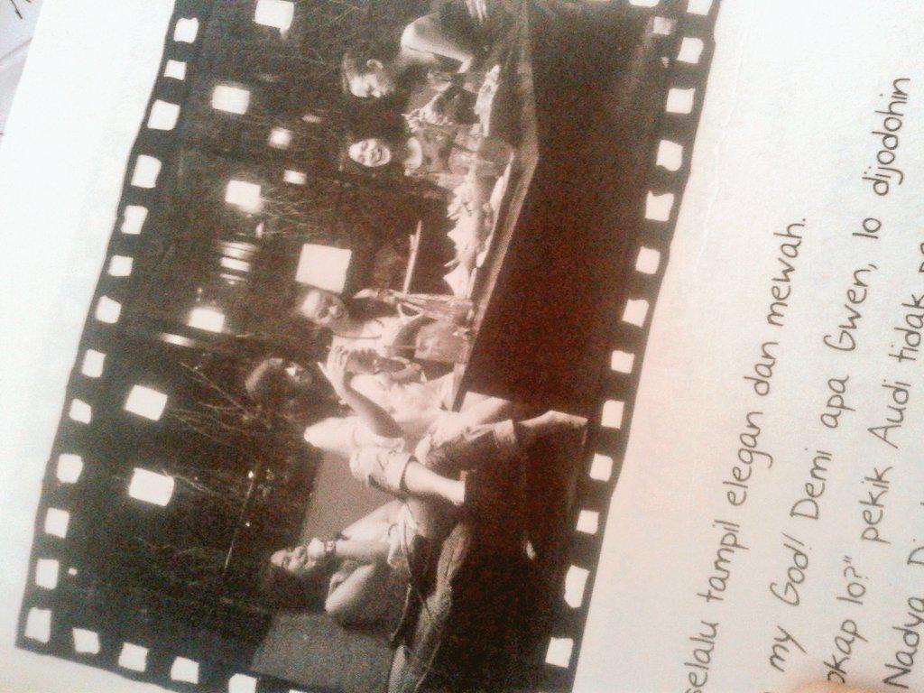 "Wait, wait, berati mulai sekarang namanya kita tambahin girls... jadi Gwenny Nurbaya! Ha... ha... ha...."