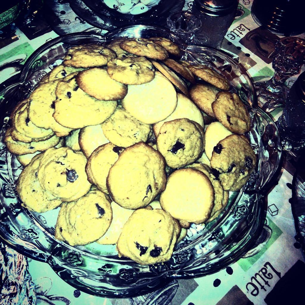 kimmijohnetta5's tweet photo. Little bite size cookies http://t.co/yTxTQTGx4u