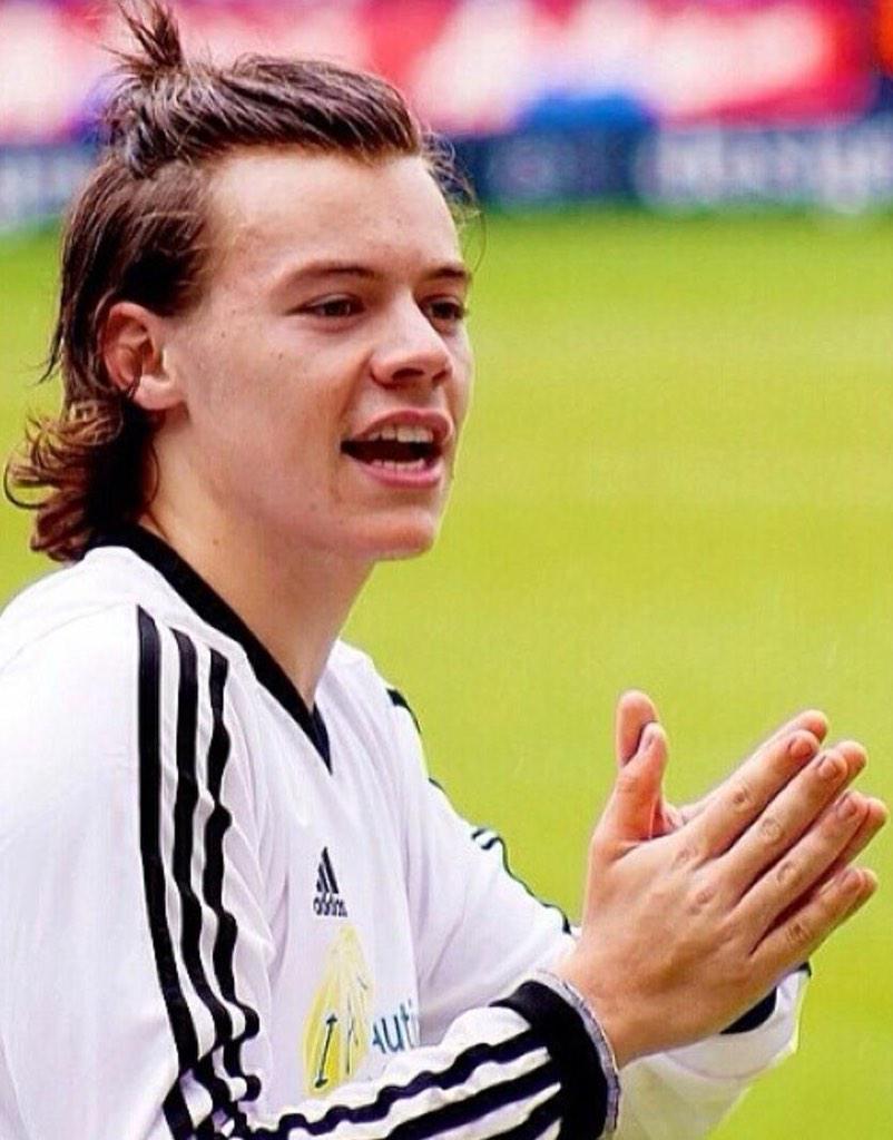 1dCrea's tweet photo. 今日はHarryのbirthday🎉💓
自由で面白くて王子様みたいなHarryにいつも笑顔もらってる🌟💓

Happy birthday🎉
Thank you so much✨
I love you from Japan🇯🇵 http://t.co/7xJzeXFLuQ