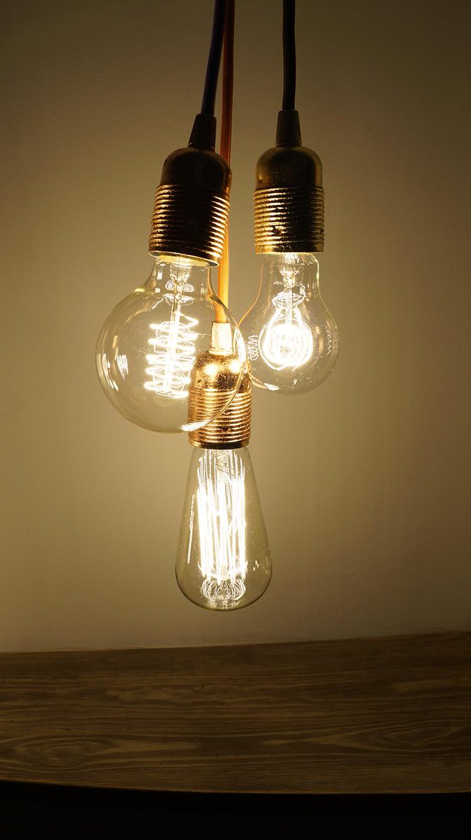 SottoLuce's tweet photo. Original lamps http://t.co/ncbtoDJAIW