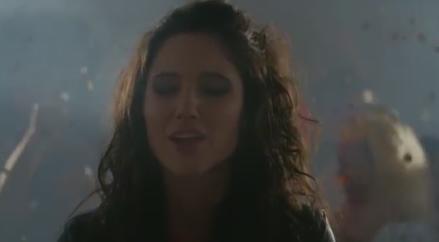 Az2406's tweet photo. @lodocomello amo tu vídeo 
#todoelrestonocuenta 
Gracias ti amo ídola http://t.co/6LQo1U1FOS
