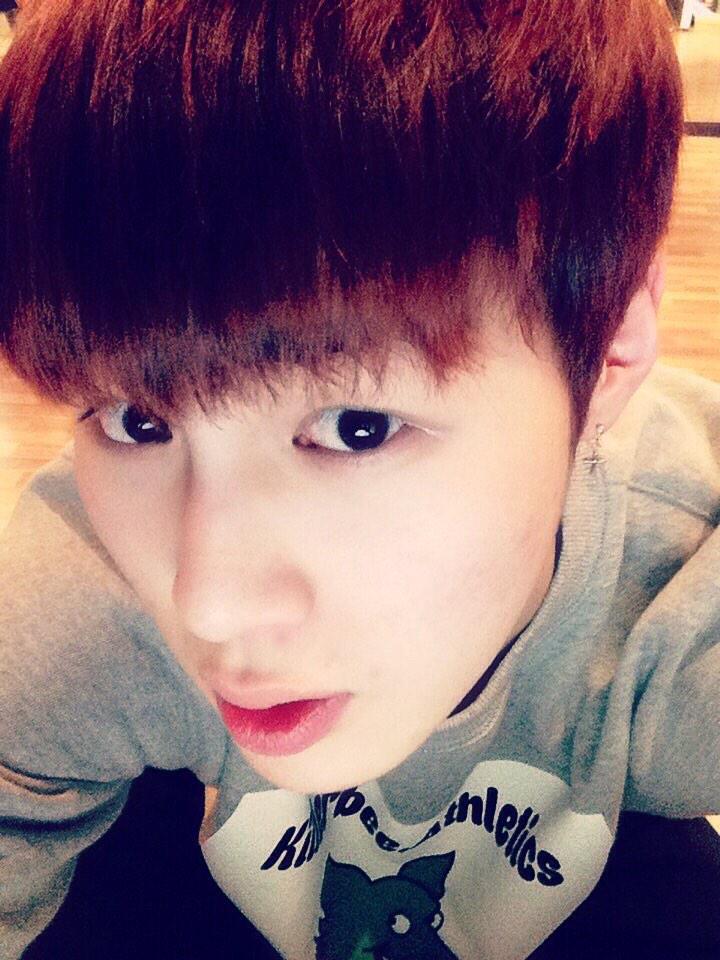 B8vPktICcAAA73u.jpg:large