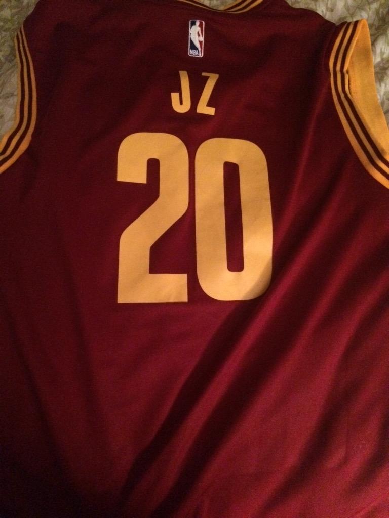 LindsEMay777's tweet photo. Thanks to THE donor for buying this off of JZ's back for me. It is all for my students. #BreakthroughBash #lovemyjob http://t.co/2RSLY6zbjB