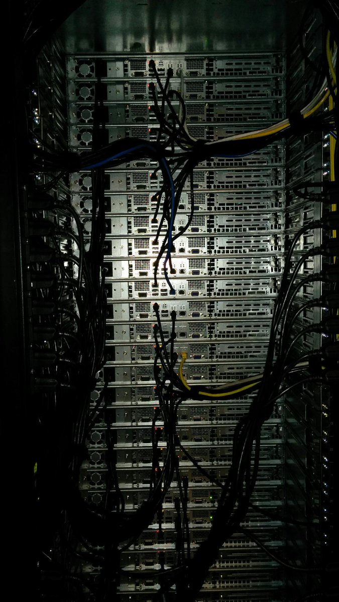 iCastCenter's tweet photo. We were busy setting up more streaming servers recently and thought we'd share some pics! http://t.co/GpUQISHv3d http://t.co/EtG5V2a718