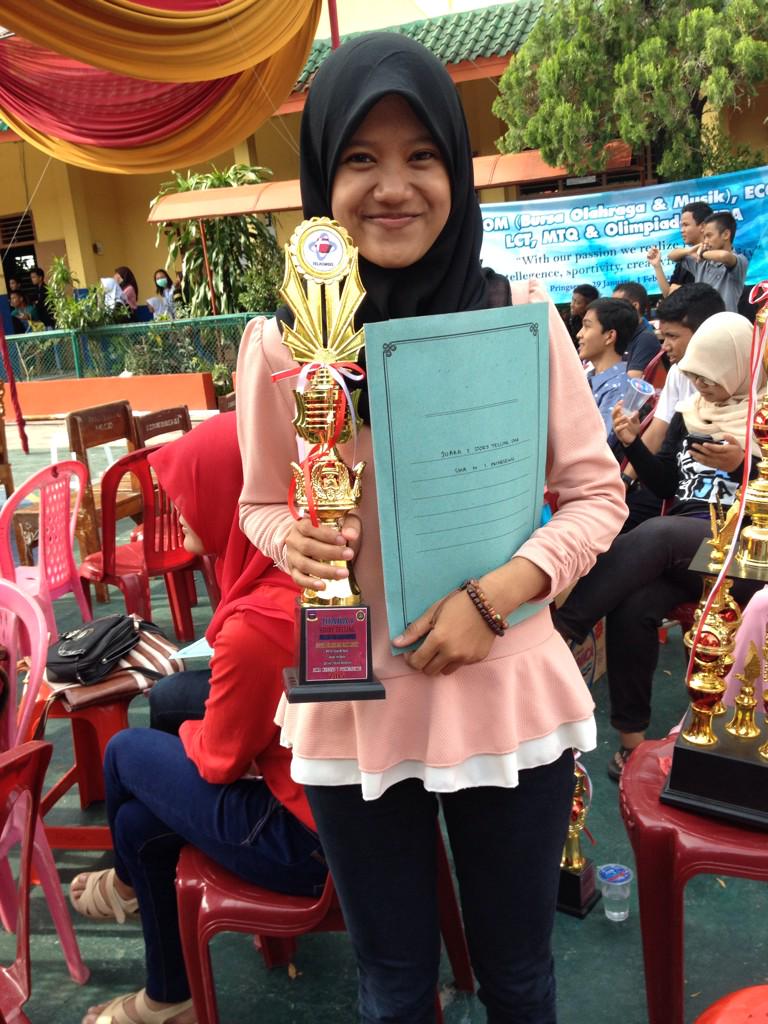 The winner of storytelling. Congrats!!