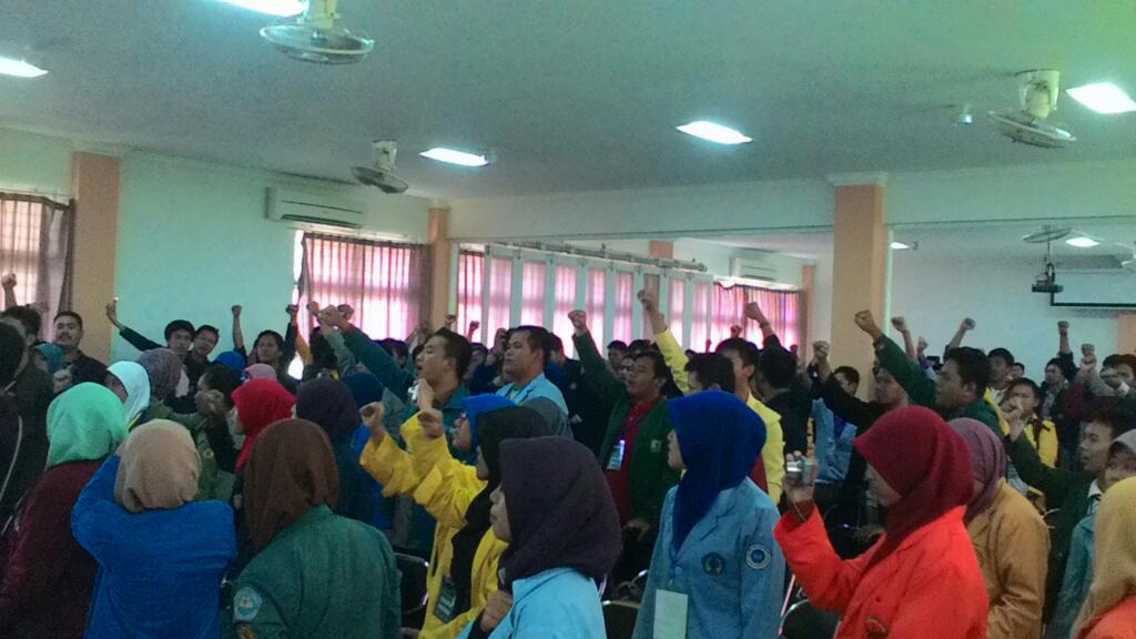 Indonesia Raya yang menenangkan !!! #MunasBEMSIVIII