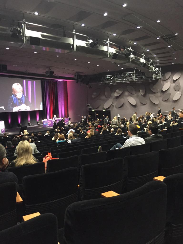 drjohnquinn's tweet photo. Fourth day at #IMCAS2015. Amazing how the crowd gets smaller each morning! It's lasers and lips this session.. http://t.co/fXQMmSAqM4