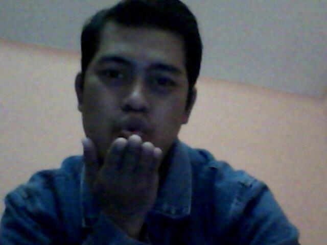 agusas03924421's tweet photo. @WulandaryHerman slmt mlm bgi mn kbrnya?wulandary ke mn sj sih ga kelihatan agus as kangen nih muuuuuuuuuuuuuuah http://t.co/QILopu6TcS