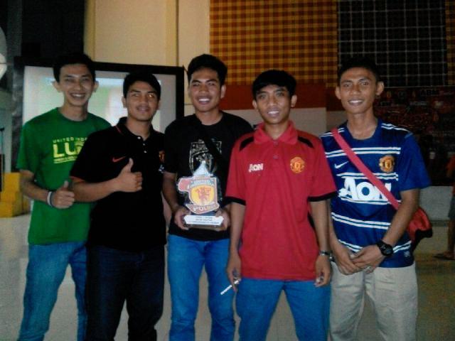 trywirasaputra1's tweet photo. Happy anniversary U I-POLMAN yg ke 2 ! http://t.co/XdWGyRrfzg