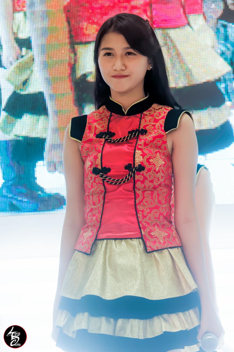ViaAllies_PLG's tweet photo. RT @AganSam: Saktia Oktapyani @Via_JKT48 || Honda Exhibition [31.01.2015] || http://t.co/lPqnXtvUq5