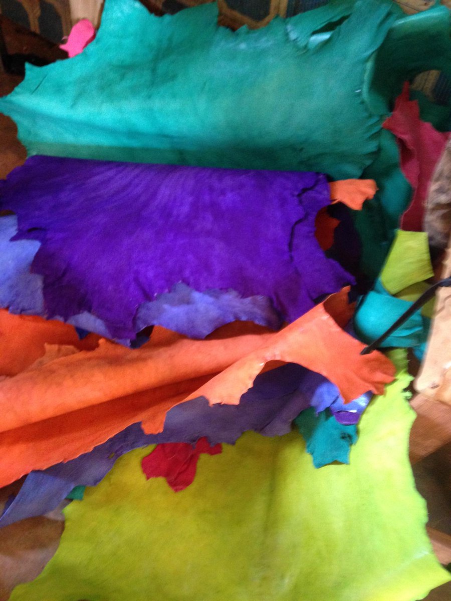 TigoungNonma's tweet photo. Let's celebrate #artists and #designers who confront #stigma and #hardship through #creation. http://t.co/8Fq79m1dfV http://t.co/X9pSyxbN9A