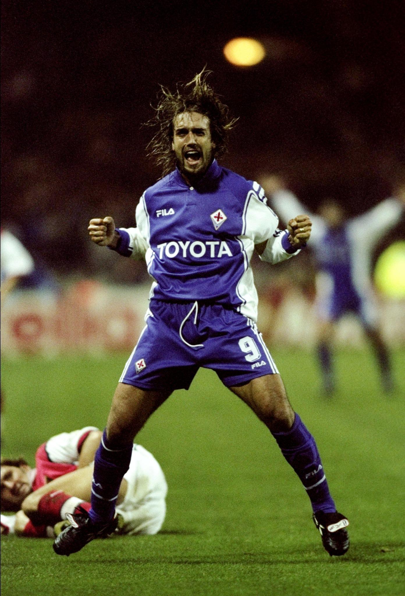 Gabriel Batistuta was born on this day in 1969... Remessage to wish the legend happy birthday! 