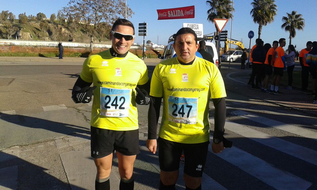 colaborayeray's tweet photo. agradecer a nuestro patrocinador @doblek2014  por equiparnos con este material se nota la profesionalidad en el sectt http://t.co/HsqBxwNp2I