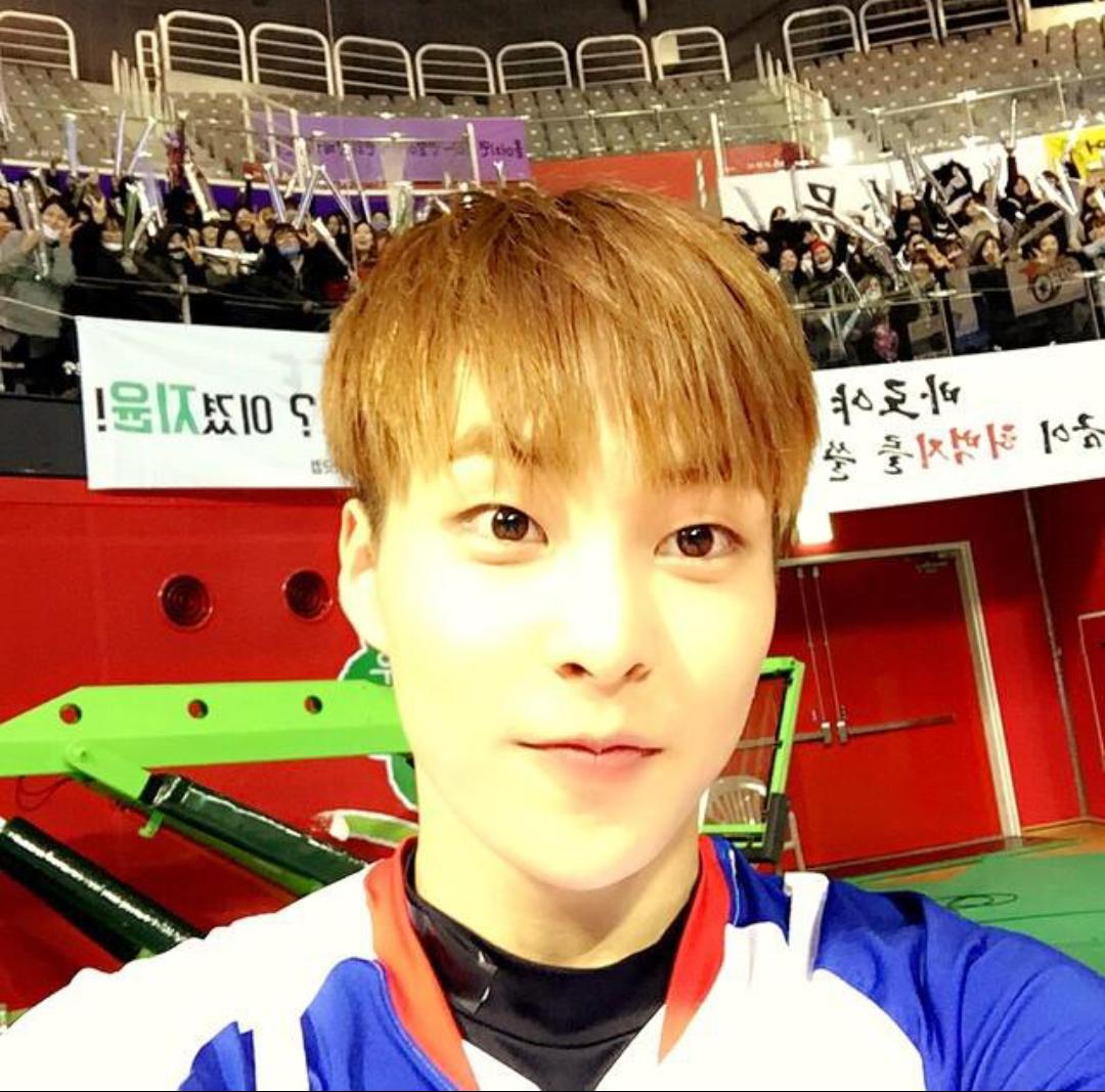 우리 "EXO-L"덕분에 결승 >0<!!
고마워요❤