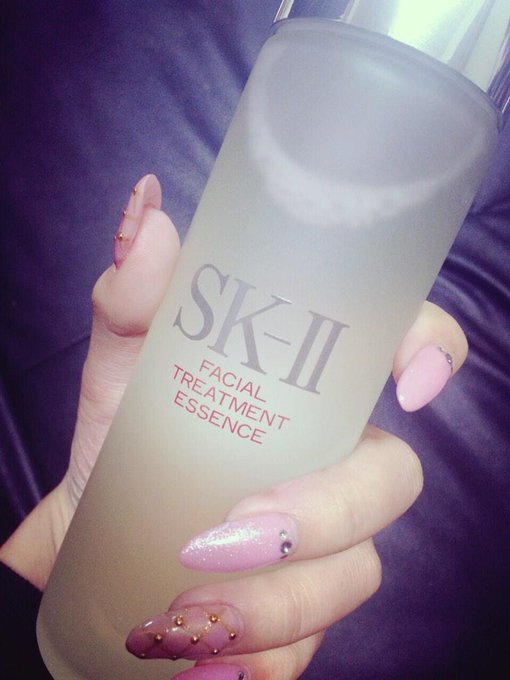 DiorからSK-Ⅱに変えてみてんけどめっちゃいい(*^^*) 朝も夜もうるうるお肌キープ！ ってことでおやすみぃ💓 http://t.co/jCtw8to6rR<a href="/tag/imvery"class="tags"><span>#imvery</span></a>