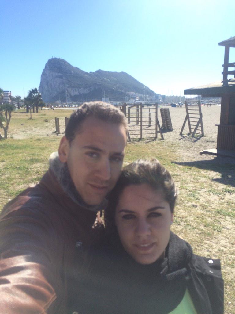 ese_edu's tweet photo. selfie desde gibraltar @lcm0503 http://t.co/1Ac9UdDuWc