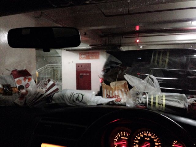 :D “<a href="/andrianierma/">Erma Andriani</a>: Berburu makanan with si ndromos <a href="/dadikusmono/">Dadik Usmono</a> (ini belom kefoto semuanya) its just for 2 person :p ”