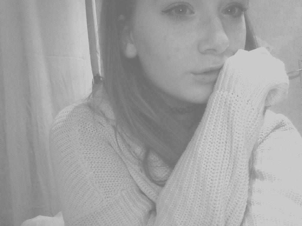 JuleRPGMIS's tweet image. || Bitch be like 😽