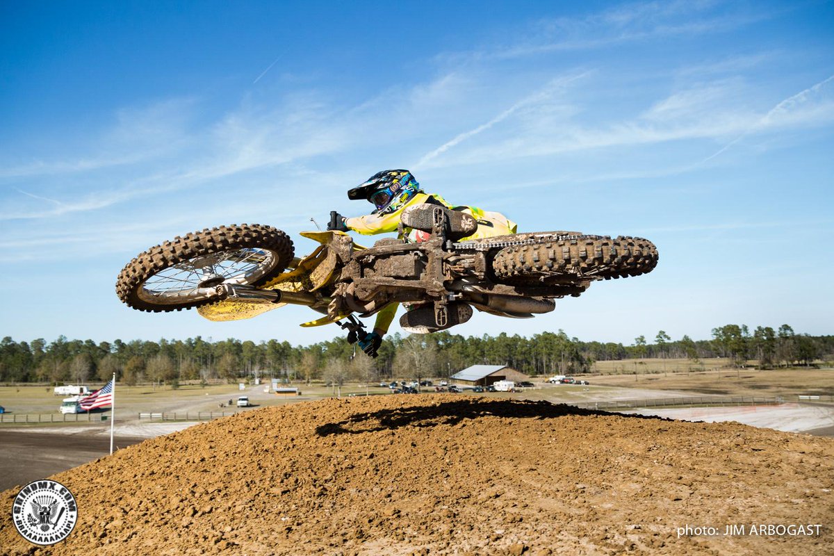 GRINDMX's tweet photo. Johnny Wasco serving up the flapjacks at the @wwmotox #johnnywasco #wwmotox #mx #motocross #supercross #SuperBowl http://t.co/WgM5M8qmjG