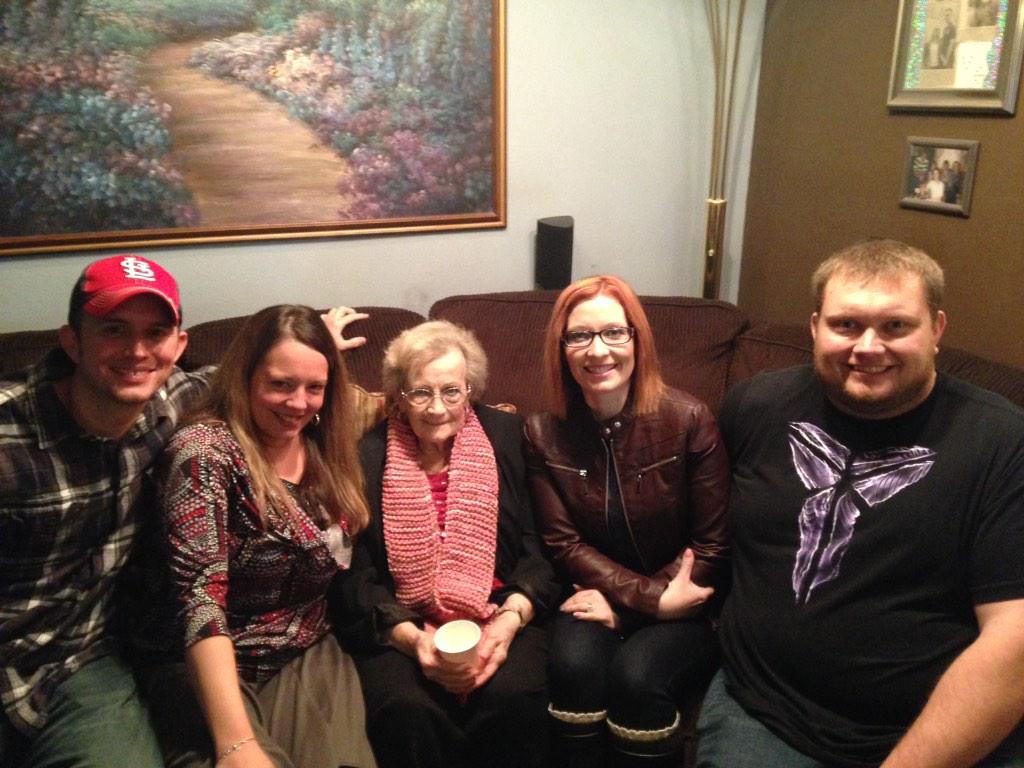 MandyK323's tweet photo. Happy 80th Grandma!!! http://t.co/pc0q17dCrP