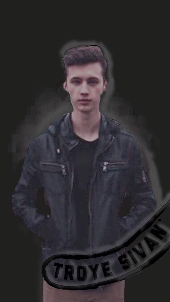 TronlerForLife's tweet photo. #Lockscreen Troye Sivan pack! Follow for more #troyelikesbigboys #troyeplaylistproject #FakeTroyeSivanFollowingParty http://t.co/MEBl4034r2