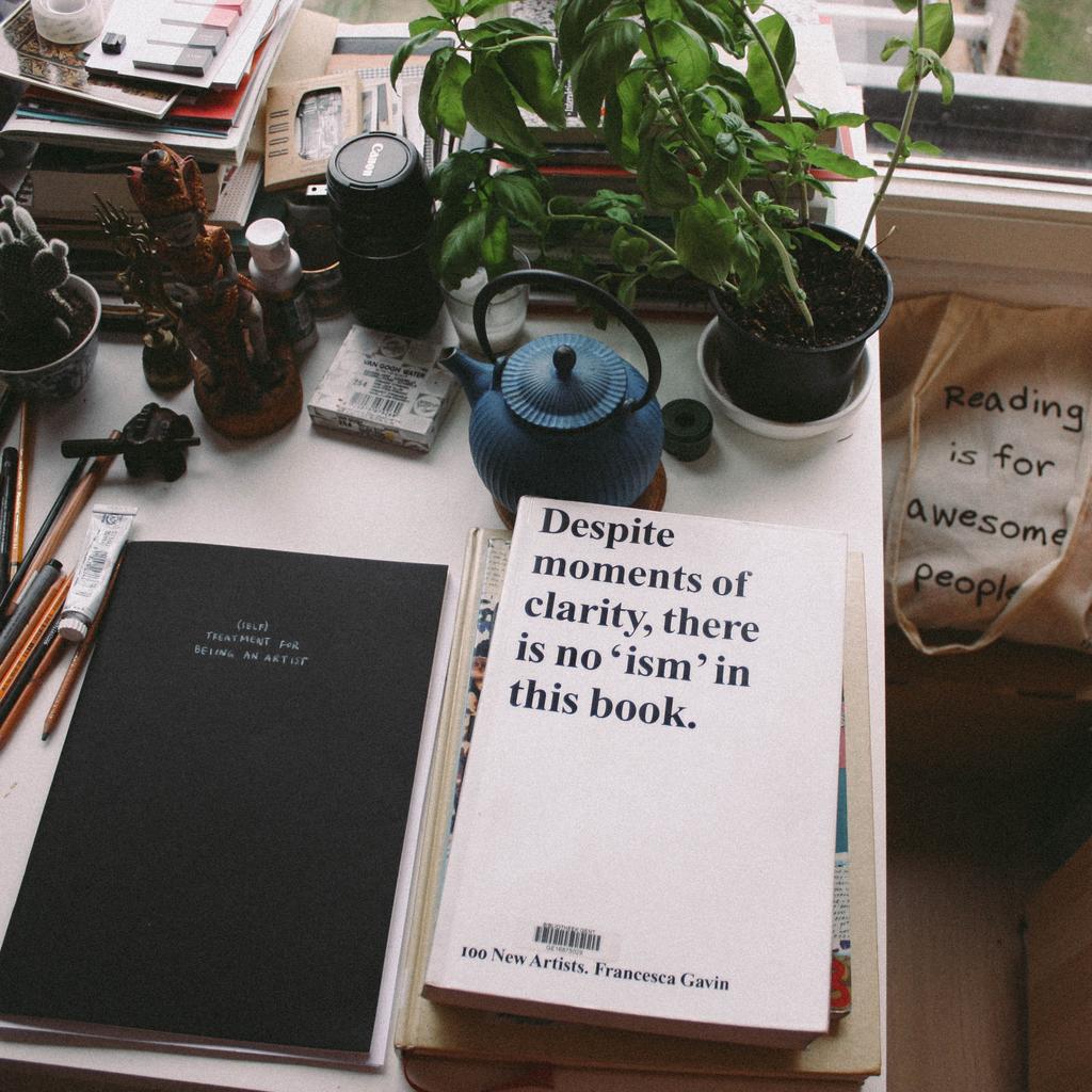 Not complete without tea pot 🍵😆 #myworkingplace #inspiration #atelier