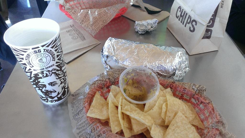 MAX_imumVOLUME's tweet photo. One of the first chipotle  burritos ever rolled in Fargo North Dakota  #chipotleswag http://t.co/hxdpDbOXL7