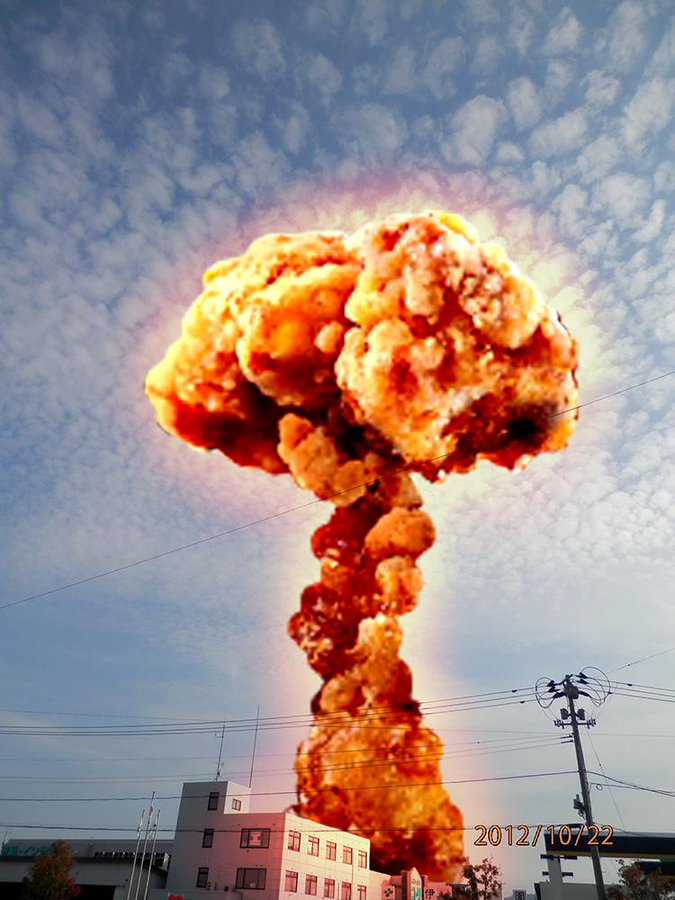 コラ多数 唐揚げがあれば爆発シーンが作れると話題に ツイッターいろいろまとめ