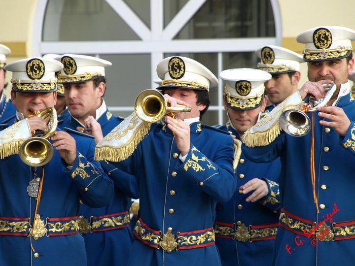 VirutaCofrade's tweet photo. Se venden 80 uniformes completos http://t.co/tDSBV9iaxK