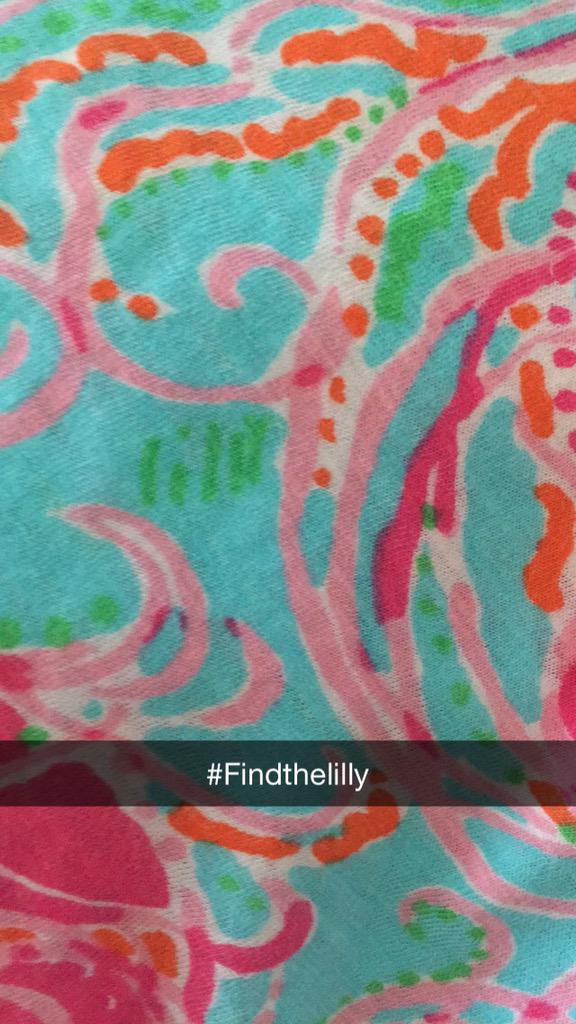 lolo_co_'s tweet photo. Is it just me or after you saw #FindtheLilly did you run to your closet? @LillyPulitzer http://t.co/VdS51XTwA1
