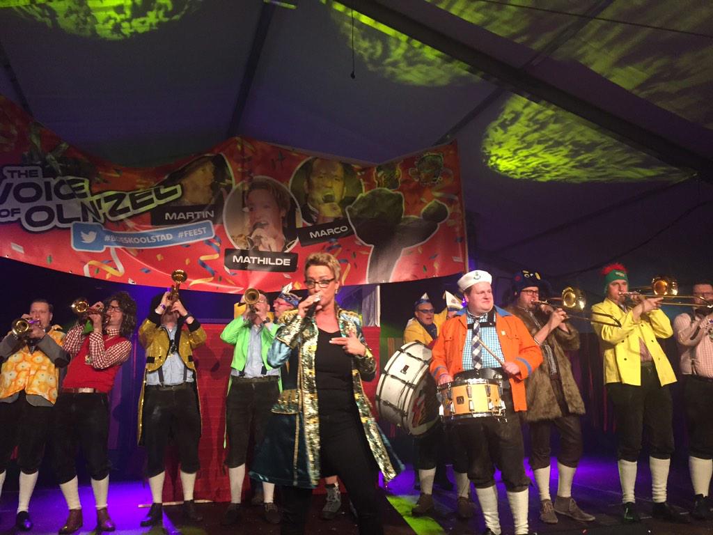 Geetlingen's tweet photo. The voice of Olnzel #boeskoolstad @toetenenbloazen @kadolster @MartinAnkone http://t.co/G2NDSf7q5t