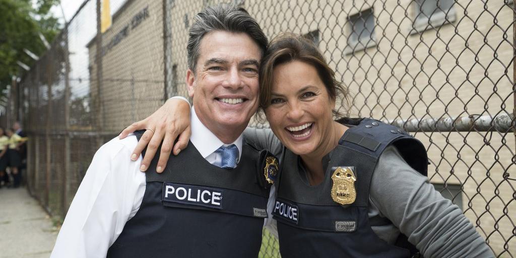 lawandordertv's tweet photo. Nothing better than a little Dodds and Benson action. #SVU http://t.co/0s0FQh19Ex