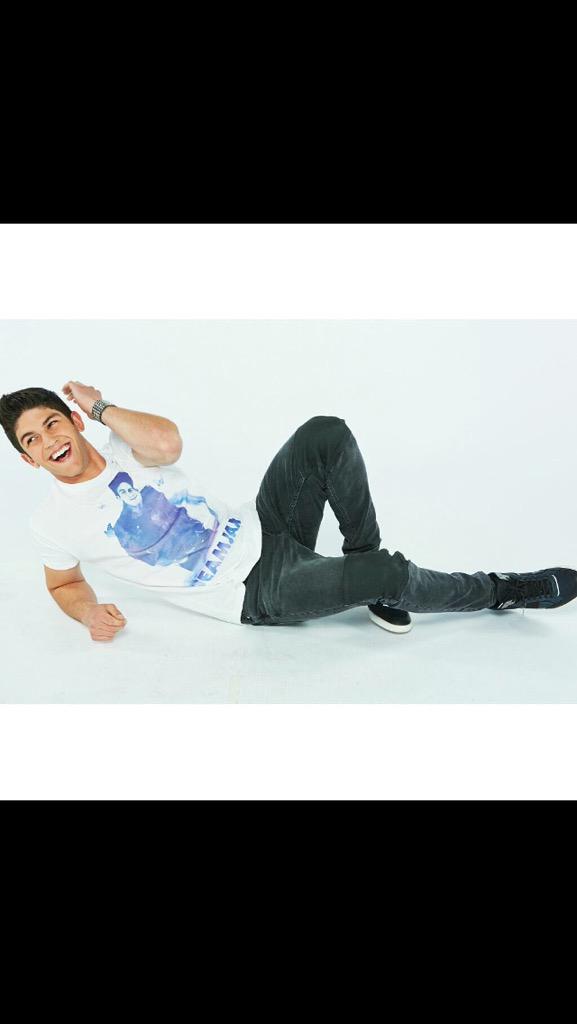  happy birthday!!! You are soooo cute and an awesome actor and I love u so much!! Have a fantastic day!! 
