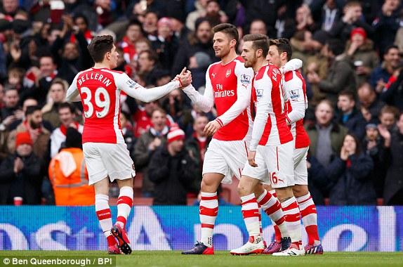 Dggooner14's tweet photo. A great performance! Ozil and Walcott is back! What a beautiful night for the gunner #Arsenal #GunnersOnFire #VCC http://t.co/VCiBjZzMCS