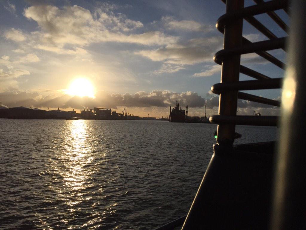 RT "<a href="/De_Havenmeester/">Havenmeester R'dam</a>: Vanaf ons Patrouillevaartuig #RPA11  #HavenRotterdam #fijnweekend "