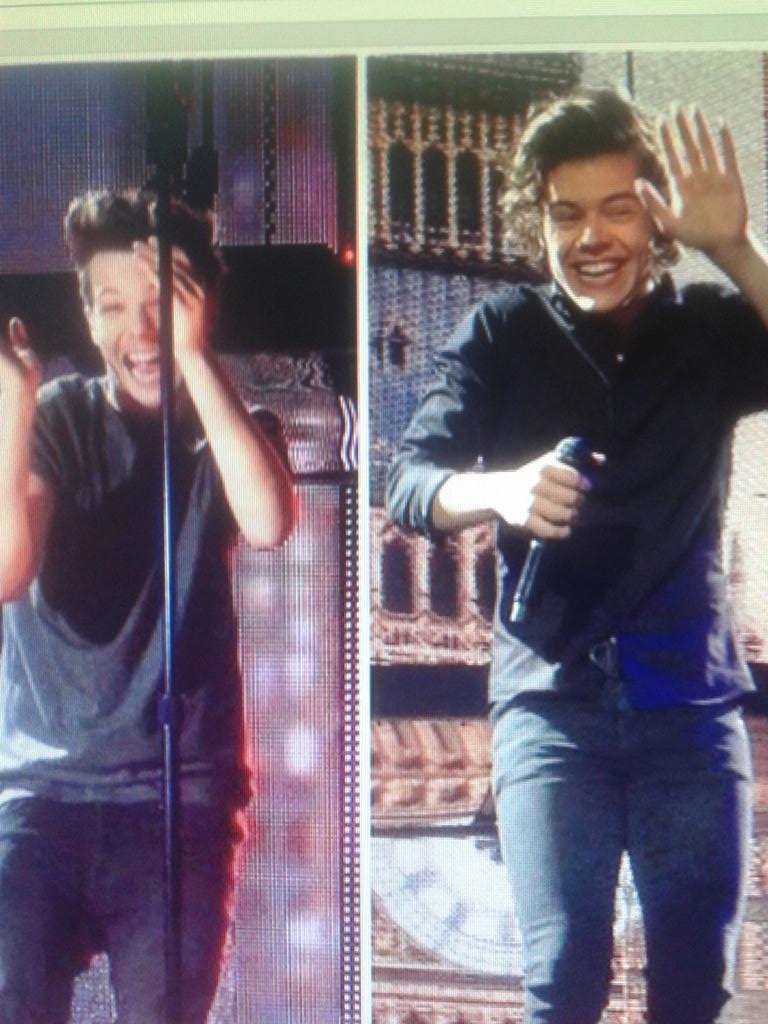 shoshonixx's tweet photo. I WILL LARRY STYLINSON ♥♥♥💗 
@Harry_Styles @Louis_Tomlinson http://t.co/RgiFV2kUOR