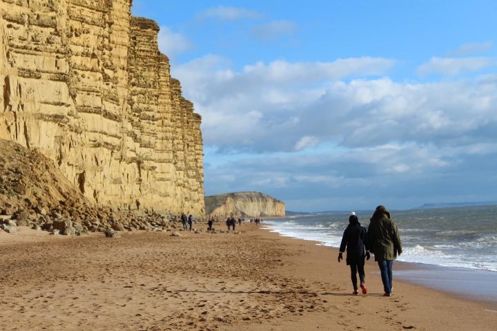 WeekendCandy's tweet photo. Pinch, punch, first of the month and I think we should all be spending it like this: #Broadchurch #1stFeb2015 http://t.co/pVABr12xCv
