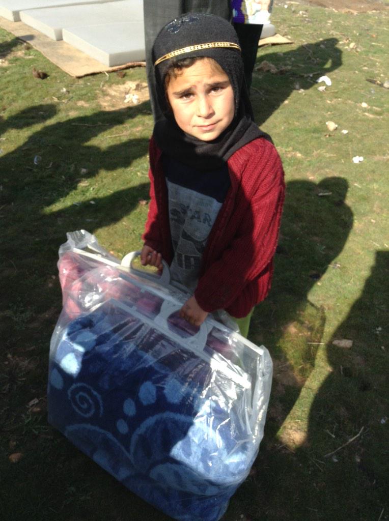 #ÜşüyorumYardımEdin