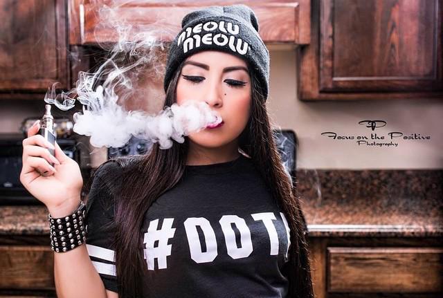 HookahPenCentrl's tweet photo. 👽Dope Vape Pic💨 #VapeLife #CLDMKR #EDMFamily http://t.co/WrVbpnIkXo