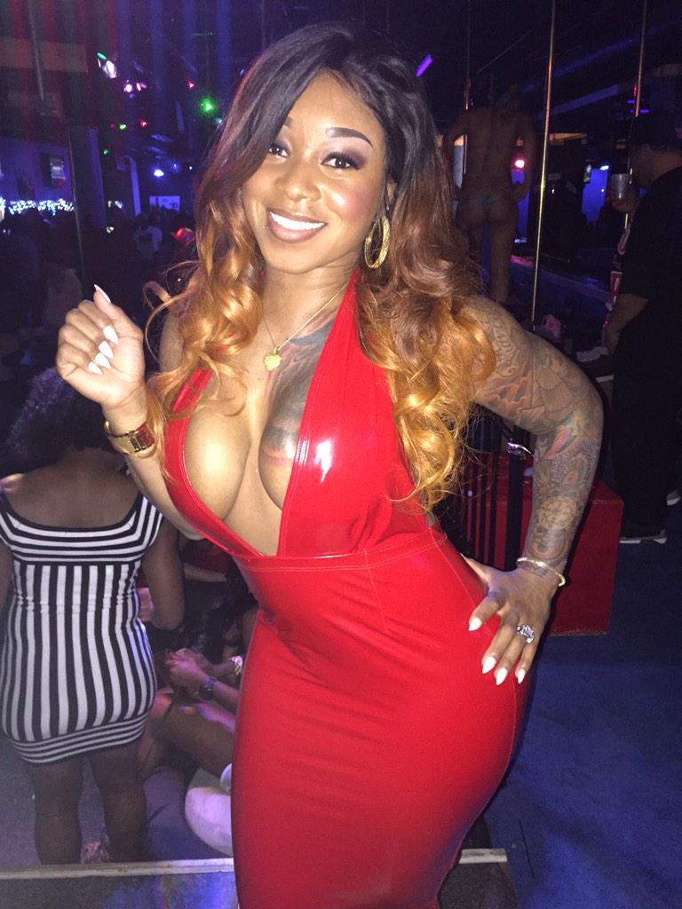 Djjoepro's tweet photo. “@TVSH_P: @DJJoePro was it lit bro?”~ it was nice!! #badbitches in da bldg #dallasdabody did her thing http://t.co/Km8DReuuhc