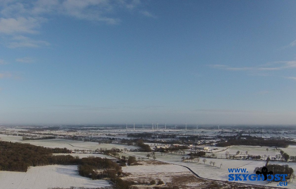 skyghost_eu's tweet photo. Winterliches Gewerbegebiet in der Nähe von #Apen #Remels #Ammerland #Ostfriesland an der #A28 http://t.co/TISFQR2mKg
