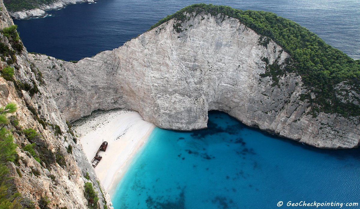 GeoCheckpoint's tweet image. From the GeoCheckpoint called Navagio in the Greek island Zakynthos can be seen this shipwreck.