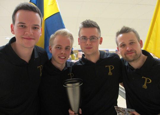 strikecloudapp's tweet image. Last weekend's Swedish Champs for trios squads #AIK. Photos: @Swebowl #twittbowl Results: 3m2015.bowlingsm.se/dynamic/start.…