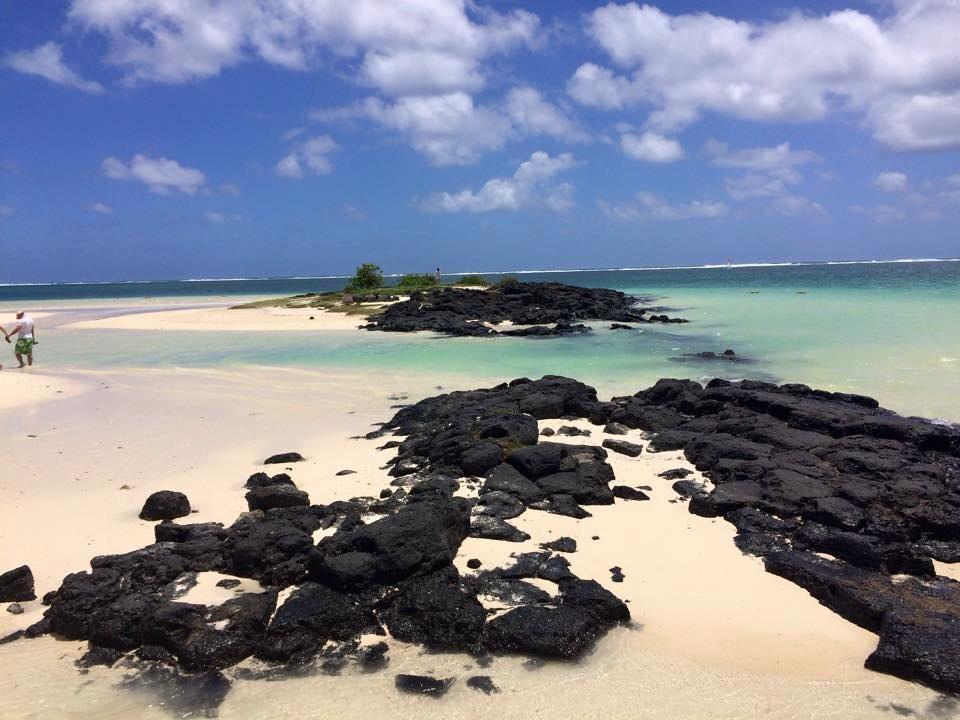 DeeSharps1's tweet photo. Living the life here in Mauritius, amazing job.. http://t.co/T2rXq0Zniy
