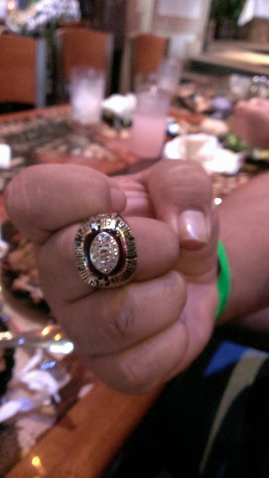 HawaiiplexusHI's tweet photo. @stephenphowell  I love Football too! http://t.co/Q7fLVzDl8P
