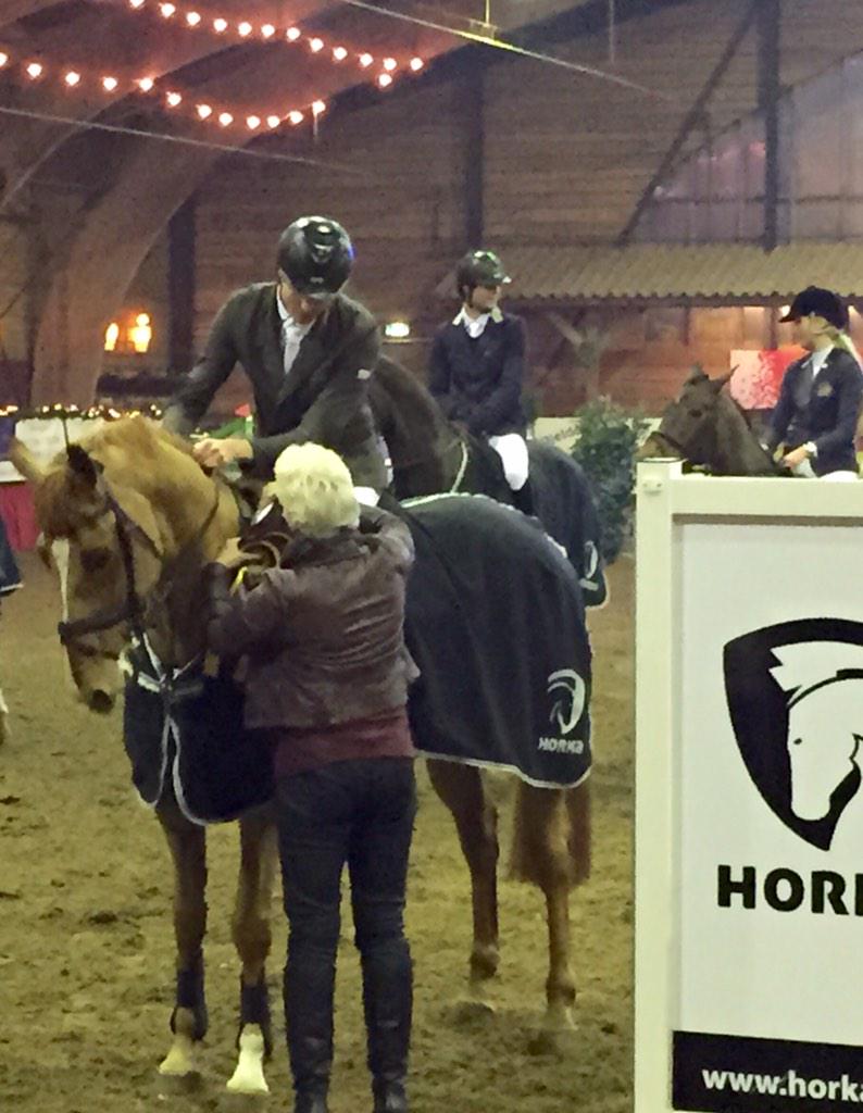 De winnaar van De Grote Prijs 'In de huiskamer van Avereest' is Gerben Morsink met Carthageno Z. #HORKA #IKO2015