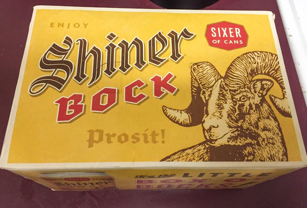 27percentCatDNA's tweet photo. @mcgetrickbob @joedarts317 enjoying my Shiner Bock beer watching the #SuperBowlXLIX Pregame http://t.co/2loEyntBsa