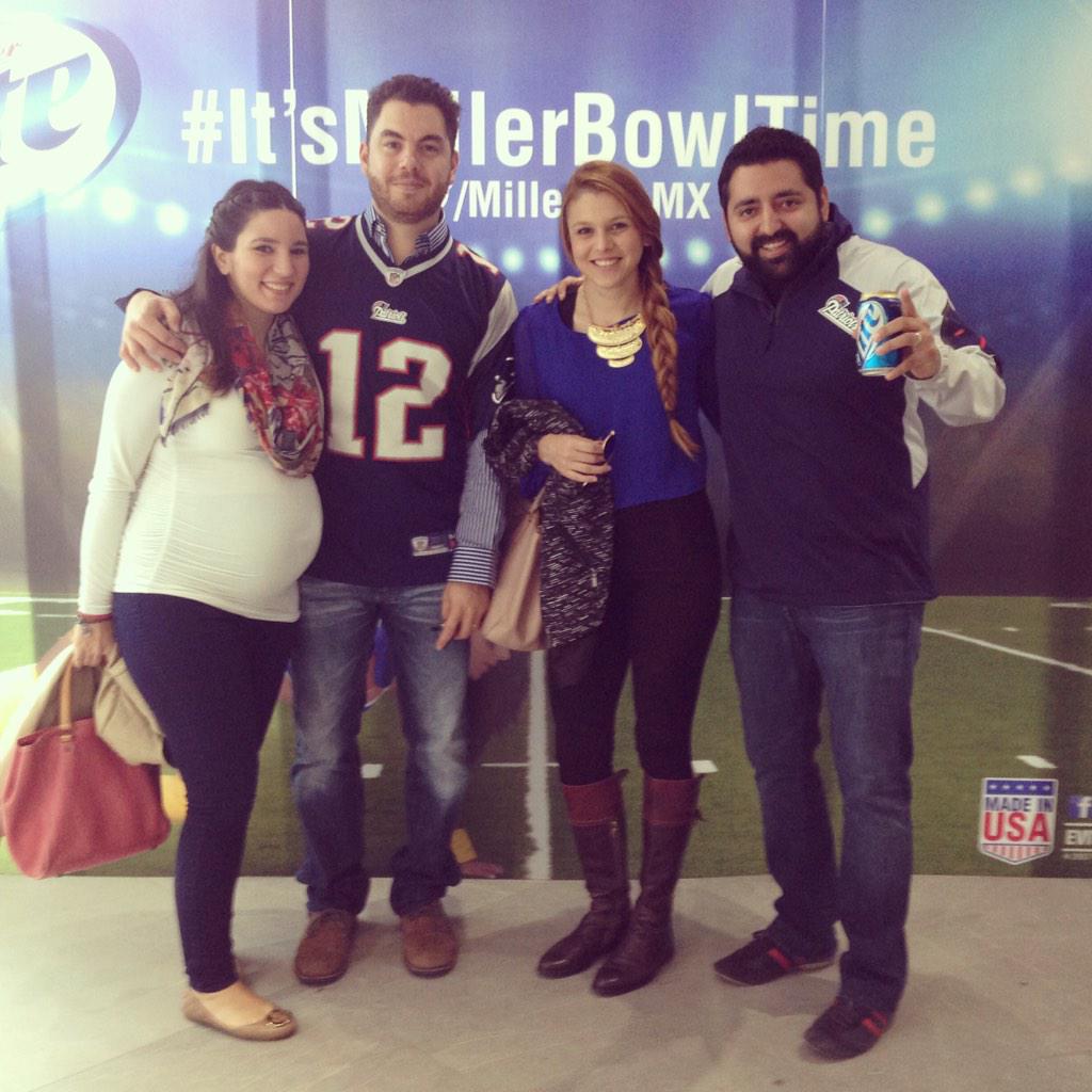 guga_mty's tweet photo. Game Day #itsmillerbowltime http://t.co/YeKo9XRl0f